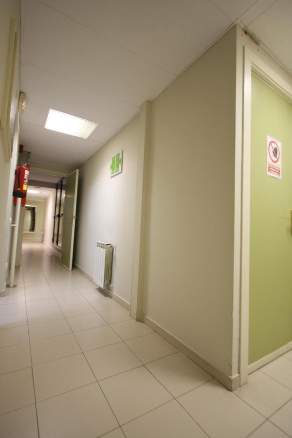 Residencia Universitaria Tagaste Barcelona Buitenkant foto