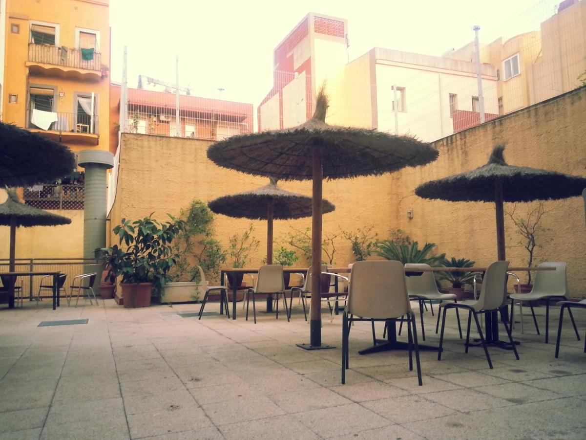 Residencia Universitaria Tagaste Barcelona Buitenkant foto