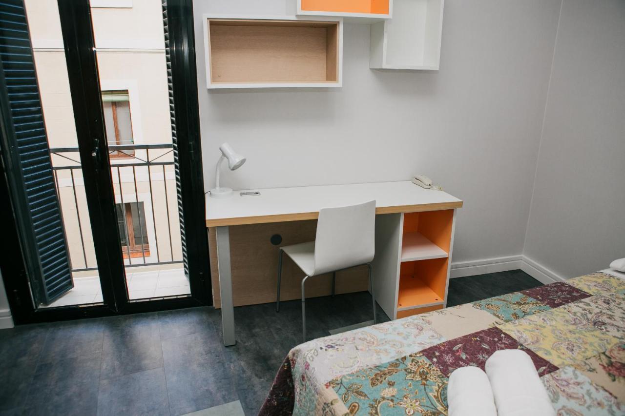 Residencia Universitaria Tagaste Barcelona Buitenkant foto